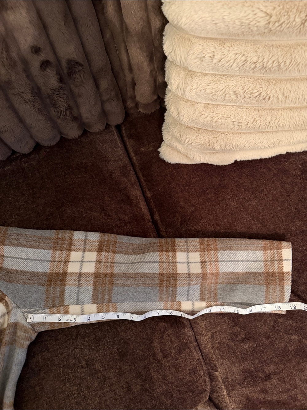 bagatelle Plaid Tailored Blazer in Beige and Taupe - Picture 9 of 10